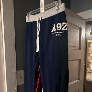 Abercrombie sweatpants (juniors XL)